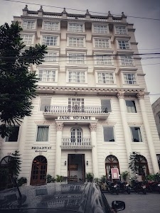Jade Square