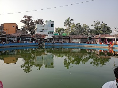Pobitra Mocca Pukur মক্কা পুকুর