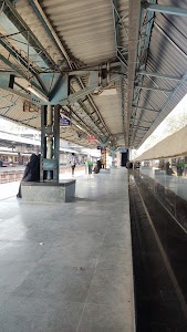 Vadala Road Railway Station