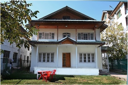 White House Cottage