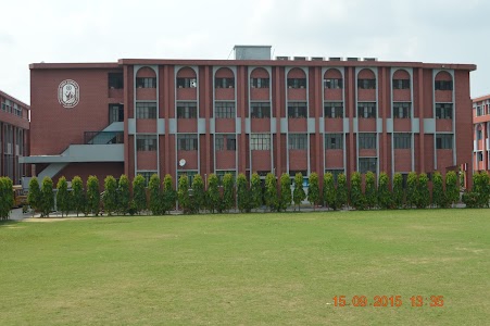 Lucknow Public School