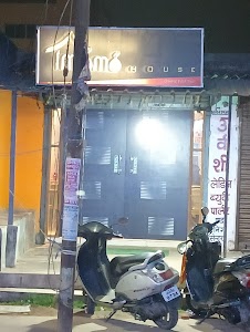 Momo House