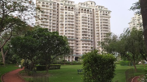 Richmond Park, DLF City Phase 4