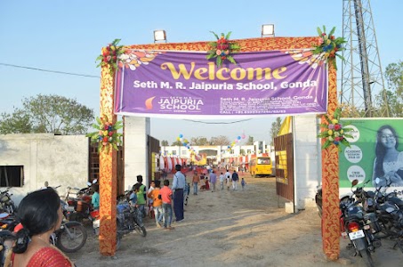 Seth M. R. Jaipuria School, Gonda