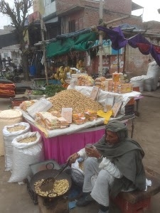 Tara fruit and vegetables store