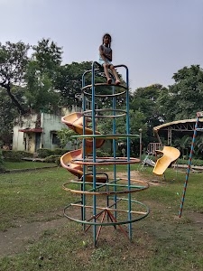 Lakadganj Garden