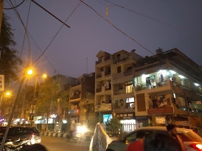 Parmanand Colony, Mukherjee Nagar