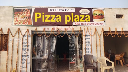 Pizza plaza restaurant