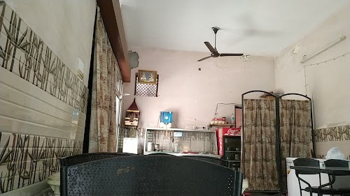 Gauri cafe restaurant