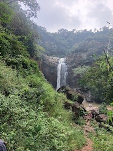 Mankadadian Waterfall