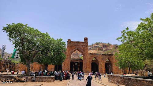 Adhai din ka jhopda