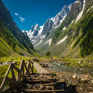 Thajiwas glacier