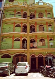 HOTEL SINGHANIA