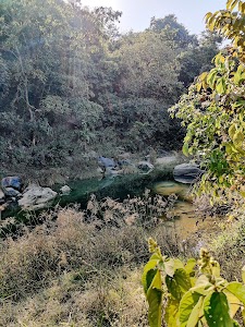 Huringdag River Dam (Point 3)