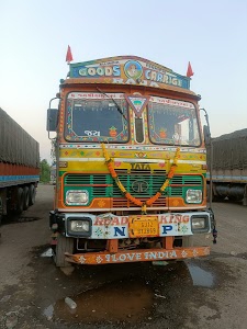 Dwarkadhish Hotel