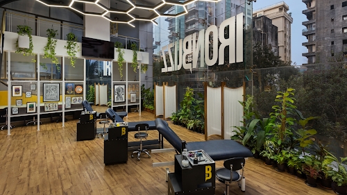 Iron Buzz Tattoos & Art Studio Mumbai, India