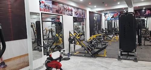 THE UNIQUE GYM