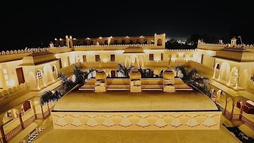 Hotel Surya Vilas palace