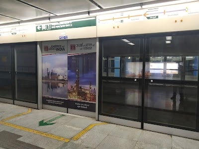 Metro Station-Dhaula Kuan