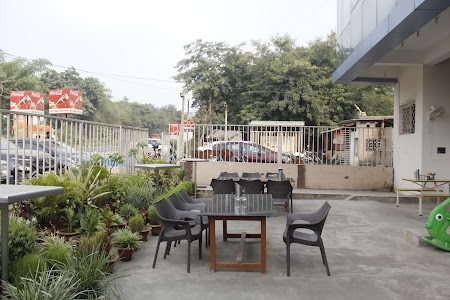Hotel saini family restaurant - Best Hotel in Ramgarh