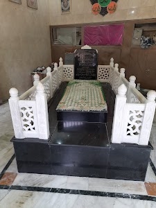 Sufi Iqbal NooRi Sahab Ki Dargah