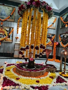 Kamnath mahadev & lalji thakorji Maharaj mandir