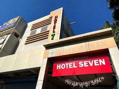 OYO 893 Hotel Seven