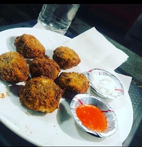 MOMO HOUSE