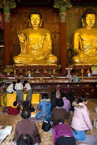 गौतम बुद्ध टैम्पल