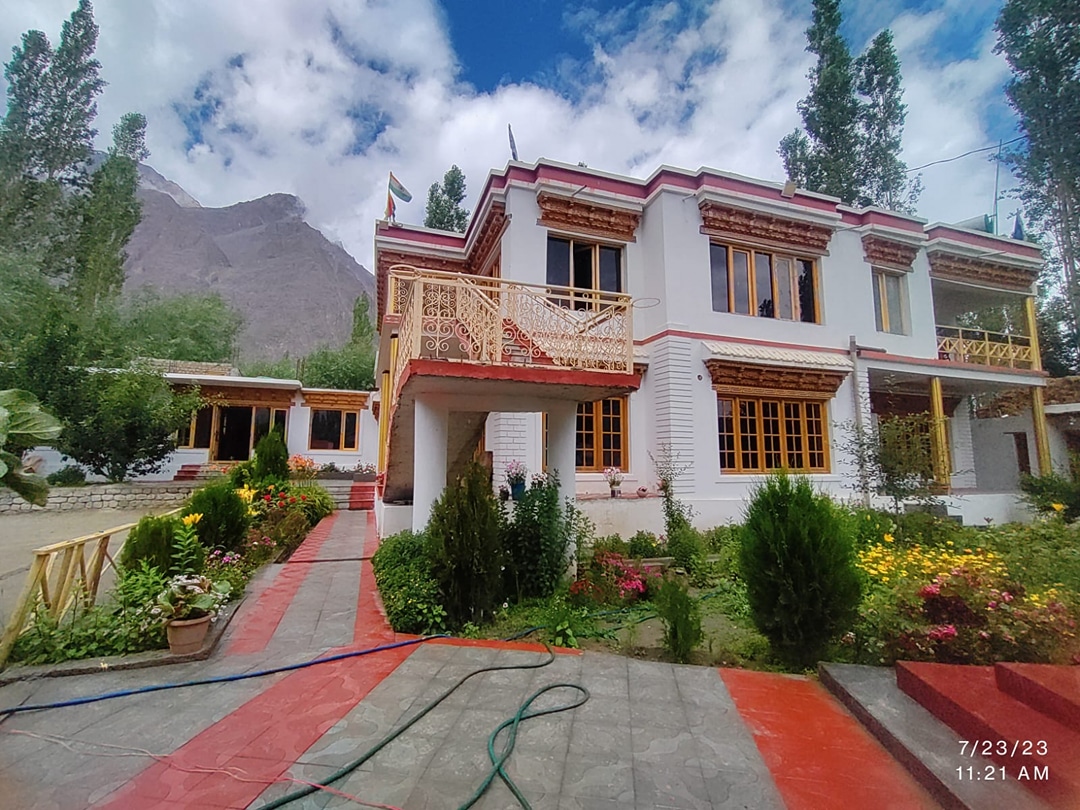 Galaxy house