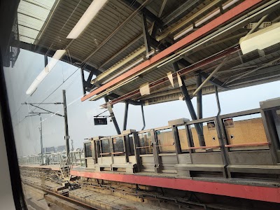 Karkardooma metro station main road