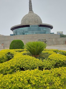 Buddha Park Near Station