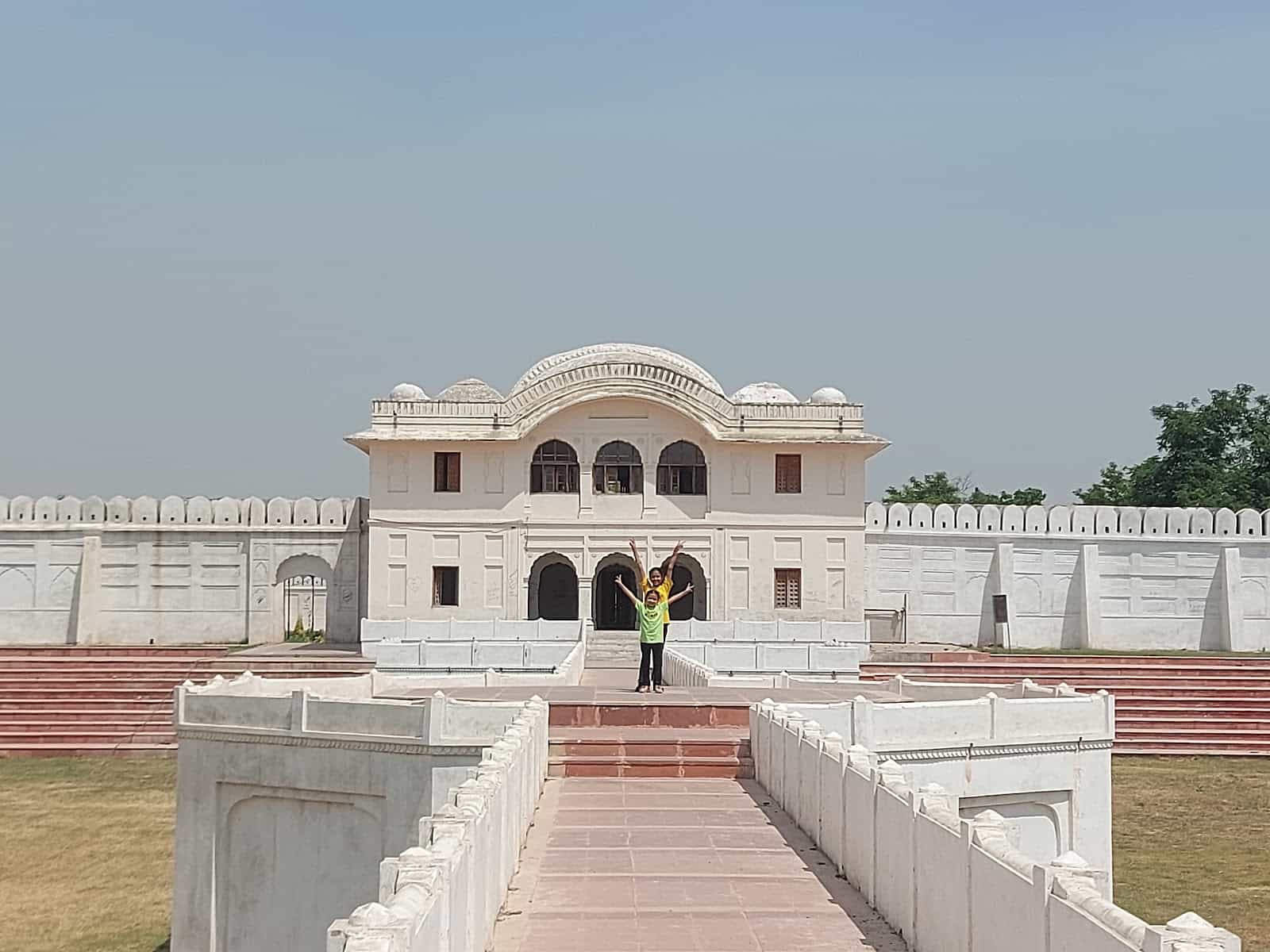 Aam Khas Bagh Garden