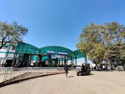 Pipariya railway station platform