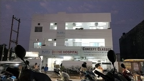 Divine Hospital - Best Gynaecologist | Laparoscopic Surgeon | Child Specialist in Bareilly