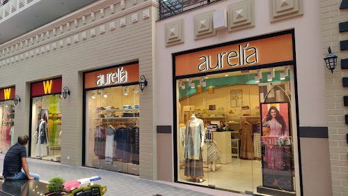 Central Mall