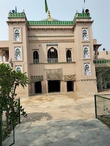 Dhaai Kangoora Mosque