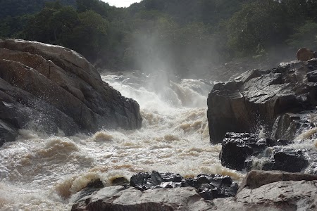 Sapanala River Valley