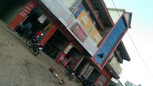 Gunnu alluminium, glass and steel kareeriya