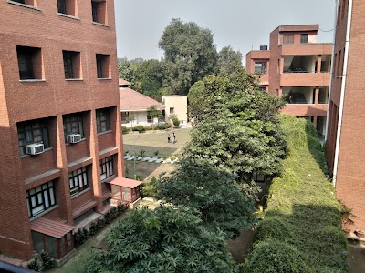 Sri Guru Gobind Singh College of Commerce
