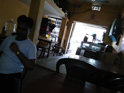 Dilbahar Hotel, Main Chok, Gidhour