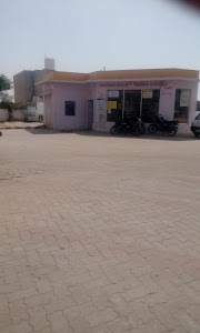 स्वतत्रता सेनानि फिलिग स्टेशन तरनाऊ फयाज बेरी