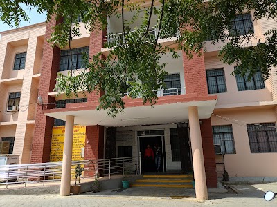 Agra Cmo Office