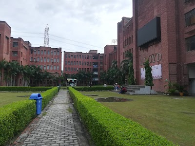 Lloyd Institute of Management and Technology (Pharm.)