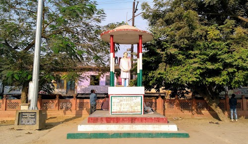Tikoniya Park {Sultanpur}