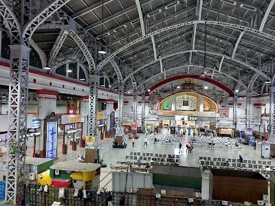 Mumbai Central railway station building