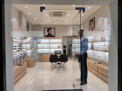 Titan Eyeplus Colaba