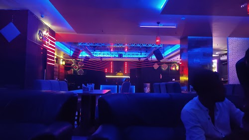 London Eye Pub & Lounge