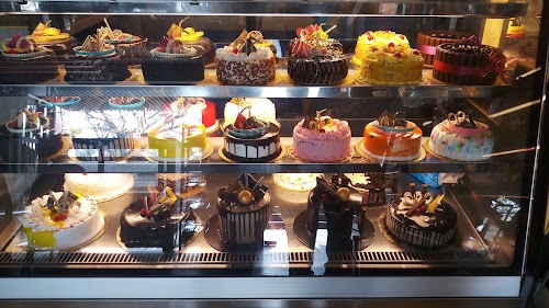 Friends Bakery