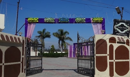 Roshan Farms